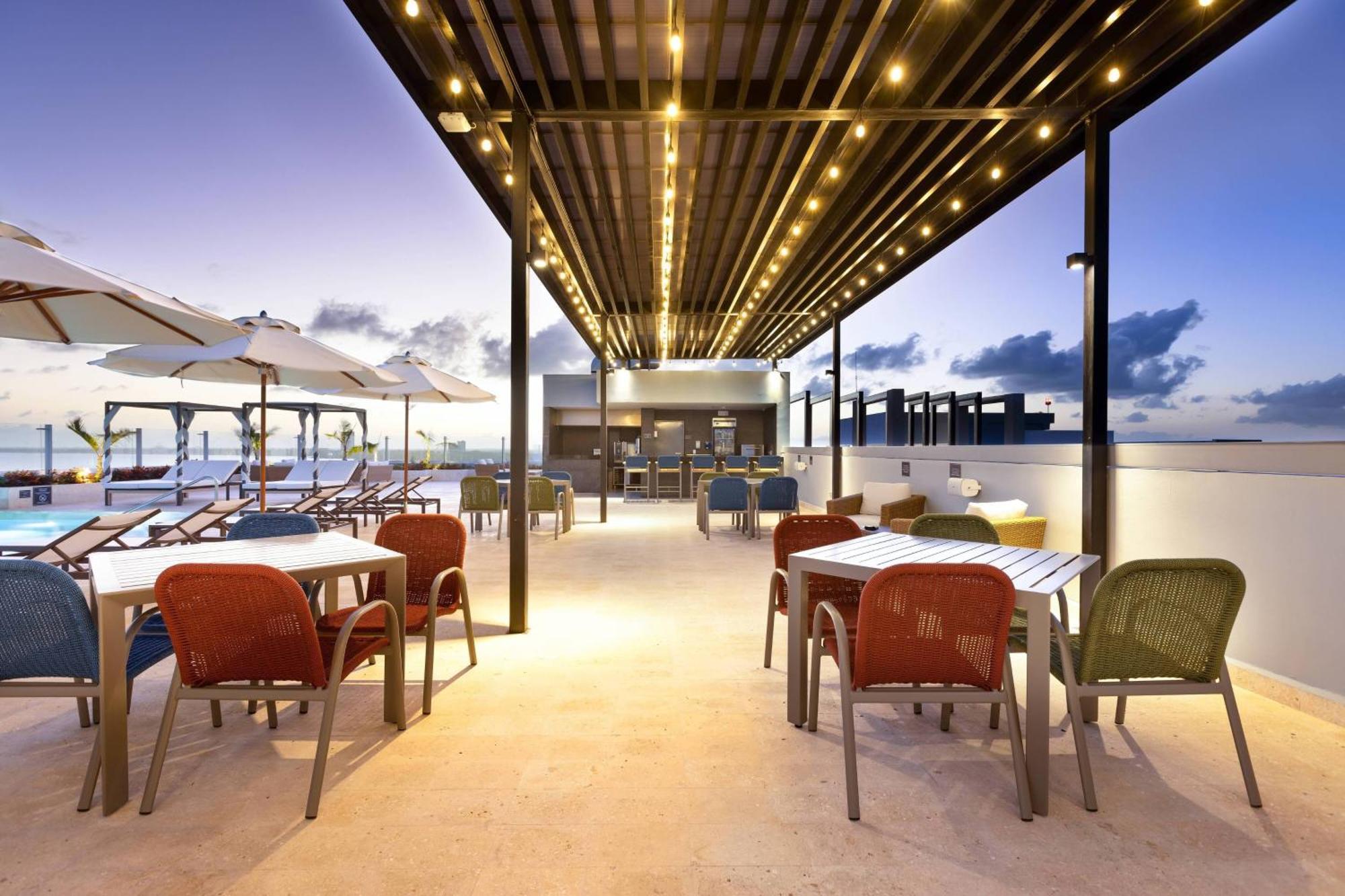 Residence Inn By Marriott Cancun Hotel Zone Exteriér fotografie